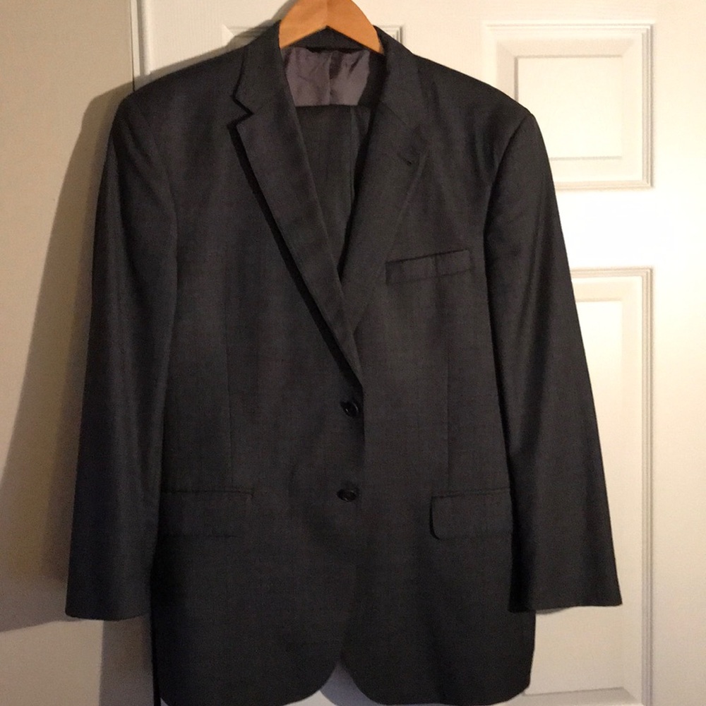 Men’s Dark Gray Herringbone Suit